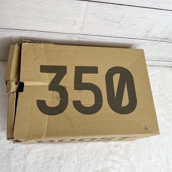 Yeezy Boost 350 V2 “Ash Pearl Size 9 - Picture 14 of 15